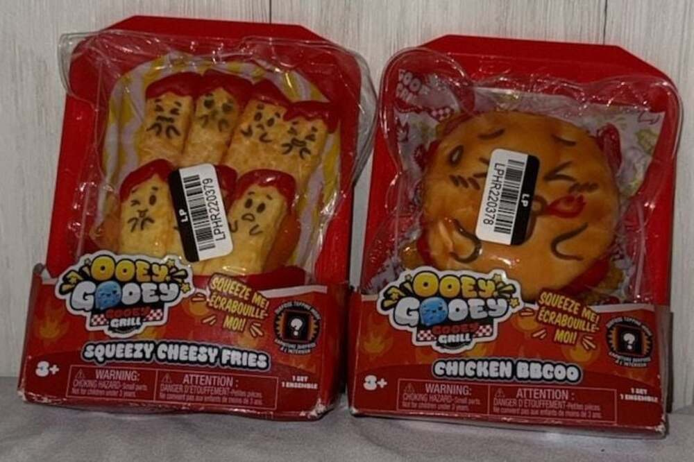 Just Play Ooey Gooey Grill Squeezy Cheesy Fries & Chicken  bbgoo Sensory Toy Set